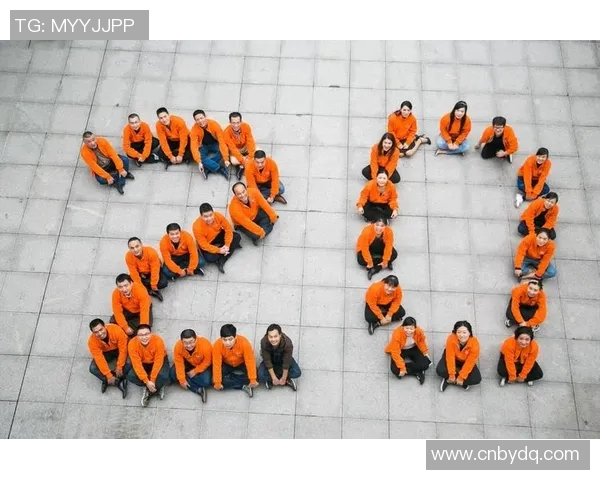 《足球传奇:那些年我们一起追逐的球星记忆与荣耀时刻》 《足球传奇:那些年我们一起追逐的球星记忆与荣耀时刻》